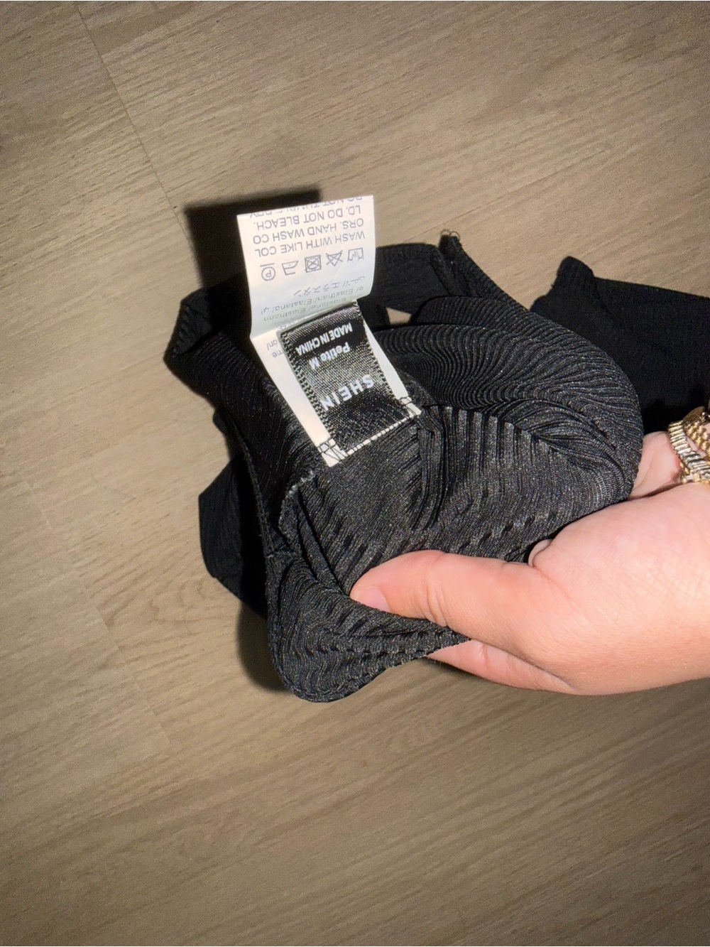 SHEIN Black Ribbed Scoop Neck Short Sleeve Bodysuit - Picture 3 of 4